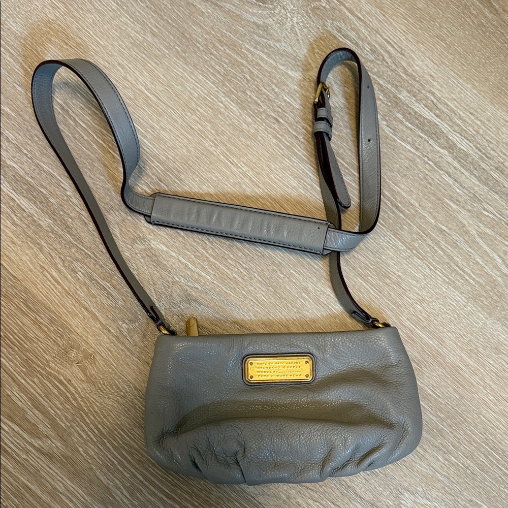 Marc Jacobs Light Grey Leather Crossbody Bag
